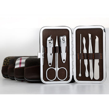 Coffret manucure 7 pièces - Livraison offerte